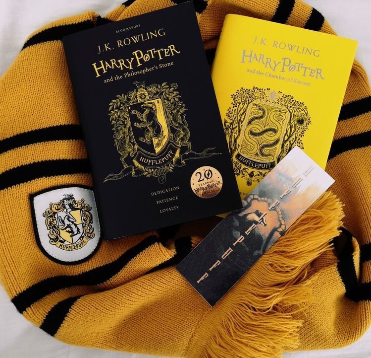 Featured image of post Hufflepuff Aesthetic Pictures Books